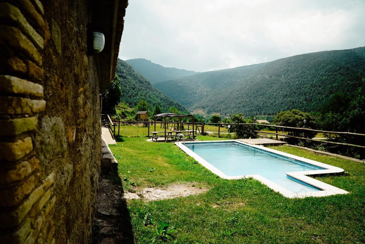Cases Altes De Posada Naves  Exterior photo