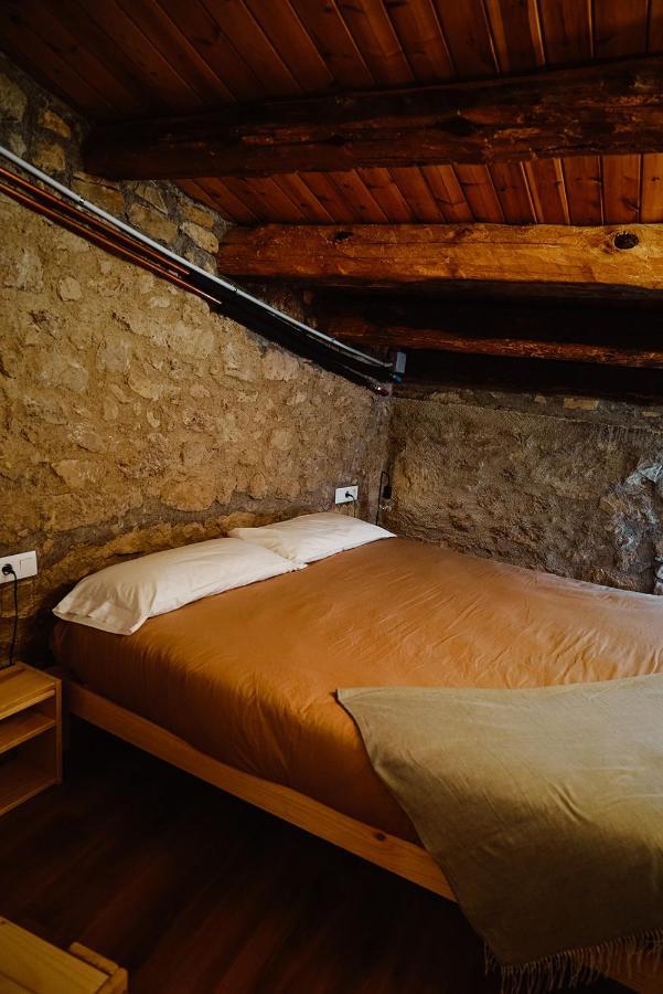 Cases Altes De Posada Naves  Exterior photo